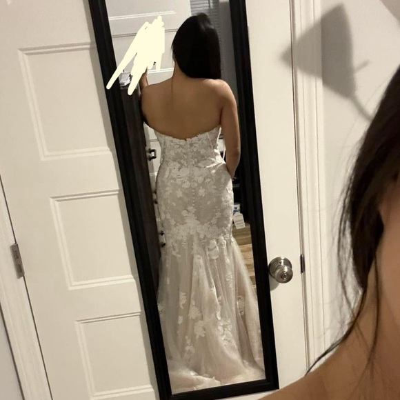 Joelle from Maggie Sottero NWT size 10 in wedding dress - Picture 4 of 12